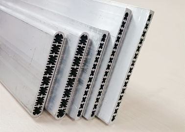 I pezzi di ricambio di alluminio espelsi della metropolitana del Microchannel per il condensatore, hanno personalizzato