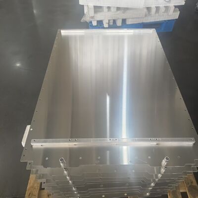 Qualità Piastra di raffreddamento liquido in alluminio brasato a vuoto su misura 3003 6061 lega IP67 batteria isolante piastra di raffreddamento per lo stoccaggio di energia ESS EV Fabbrica