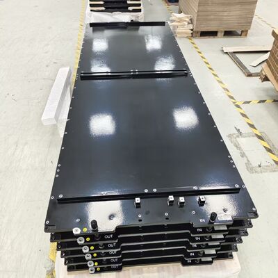 Qualità Piastra di raffreddamento a liquido in alluminio stampata su misura per brasatura continua per il mercato asiatico sviluppato per inverter di potenza ESS EV Fabbrica