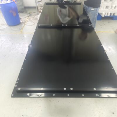 Qualità Lightweight Aluminum Battery Bottom Enclosure Anodized Liquid Cooling For BESS Battery Pack Fabbrica