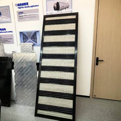 Qualità Piastra di raffreddamento a liquido saldata a frizione per pacco batteria ad alta potenza Sistema batteria ESS Fabbrica